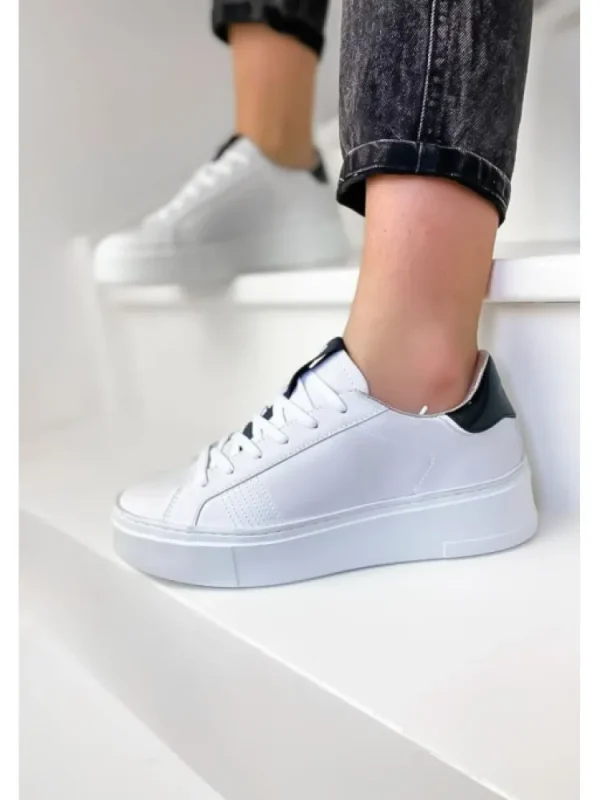 Femme Crime London Baskets^Sneakers Weightless Low Top White-